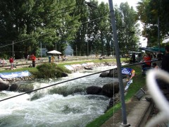 oevre-halvan-svarta-straecket-aer-en-kamera oevre-halvan-svarta-straecket-aer-en-kamera